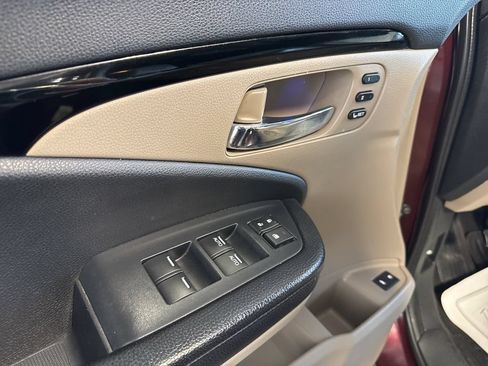 Used 2016 Honda Pilot Touring image 19