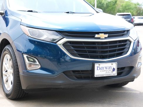 Used 2021 Chevrolet Equinox LT image 27