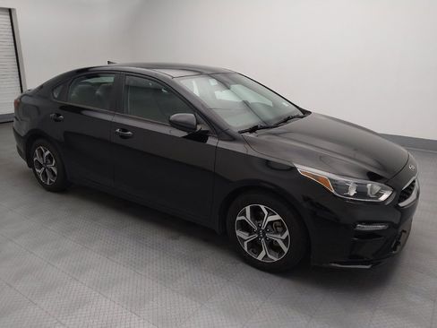 Used 2021 Kia Forte LXS FWD image 11