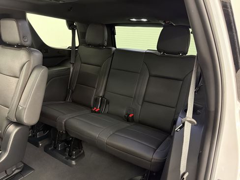 Used 2023 Chevrolet Tahoe High Country AWD/4WD image 28