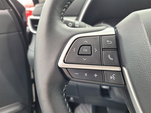 Certified 2025 Toyota Highlander XLE image 27