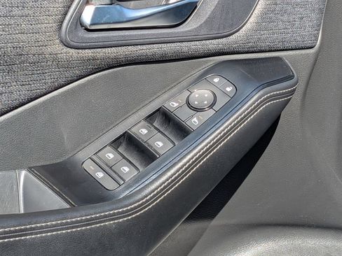Used 2023 Nissan Rogue SV FWD image 13