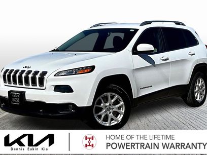 Used 2017 Jeep Cherokee Latitude w/ Comfort/Convenience Group