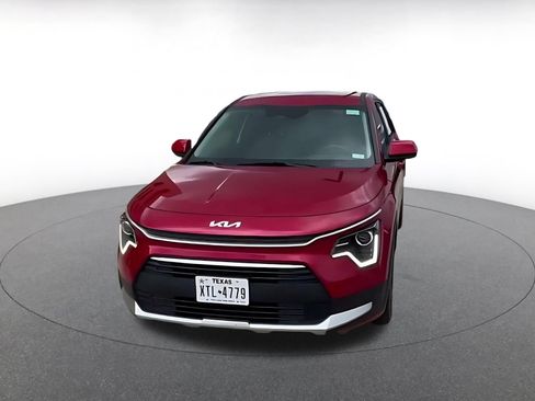 Used 2026 Kia Niro LX FWD image 4
