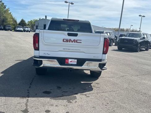 Used 2025 GMC Sierra 1500 SLT AWD/4WD image 5
