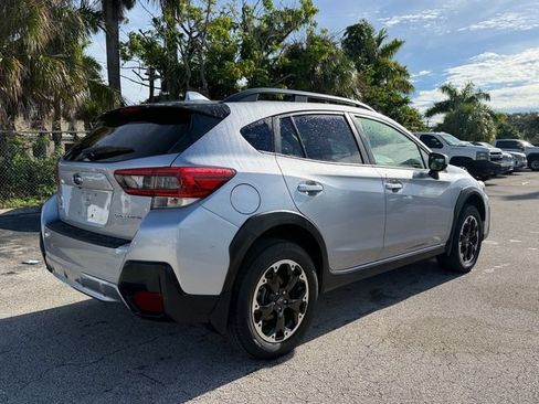 Certified 2021 Subaru Crosstrek 2.0i Premium w/ Moonroof Package AWD/4WD image 7