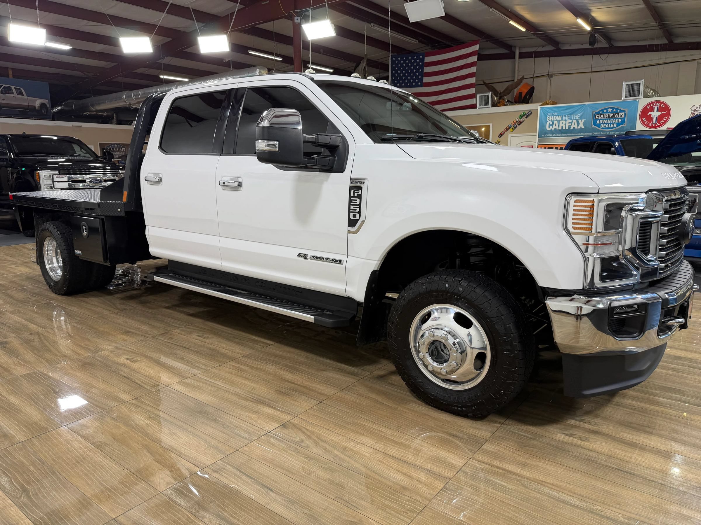 Used 2020 Ford F350 Lariat w/ Lariat Ultimate Package AWD/4WD image 4