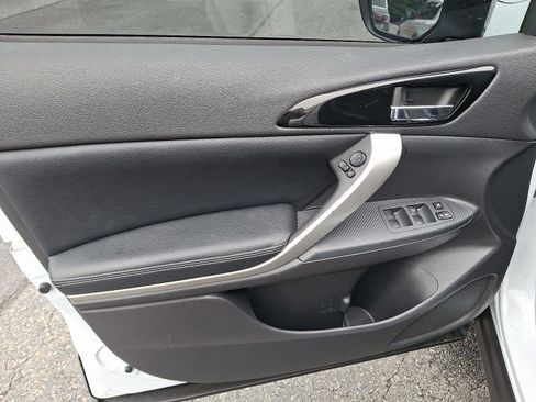 Used 2024 Mitsubishi Eclipse Cross SE image 13