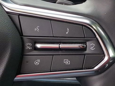 Used 2025 Chevrolet Equinox LT AWD/4WD image 22