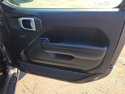 Certified 2023 Jeep Wrangler Sport S image 7