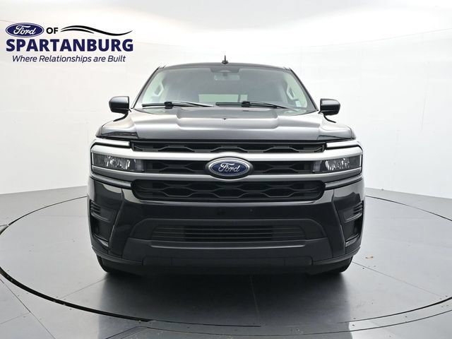 Used 2024 Ford Expedition Max XLT AWD/4WD image 2