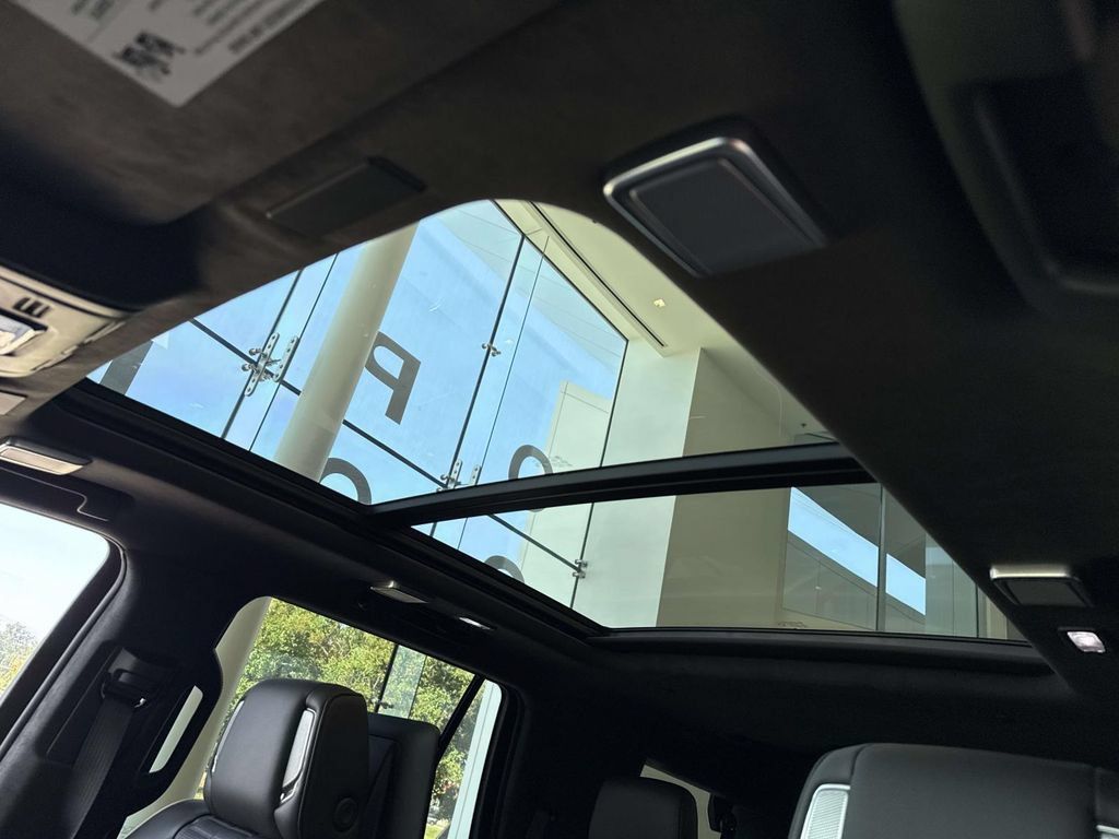 Certified 2026 Cadillac Escalade V AWD/4WD image 20
