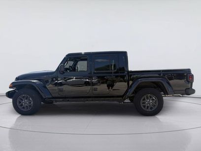 New 2025 Jeep Gladiator Sport