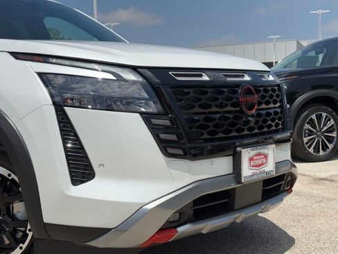 New 2026 Nissan Pathfinder Rock Creek AWD/4WD image 3