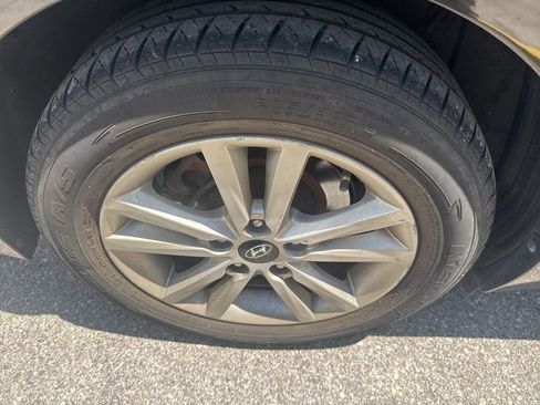 Used 2015 Hyundai Sonata SE image 11