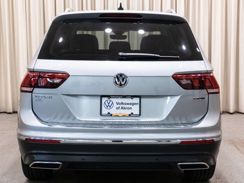 Used 2020 Volkswagen Tiguan SEL AWD/4WD image 5