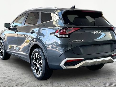 Used 2024 Kia Sportage EX AWD/4WD image 4