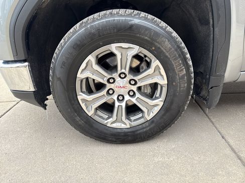 Used 2025 GMC Sierra 1500 SLT image 11