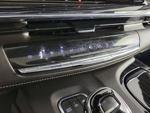 Used 2022 Cadillac Escalade Sport w/ Touring Package AWD/4WD image 29