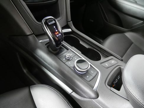 Used 2022 Cadillac XT5 Sportv image 24