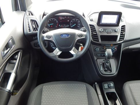 Used 2019 Ford Transit Connect XLT image 14