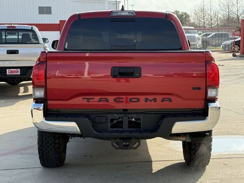 Used 2021 Toyota Tacoma SR5 RWD image 5