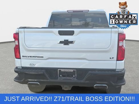 Used 2021 Chevrolet Silverado 1500 LT Trail Boss w/ Convenience Package II AWD/4WD image 6