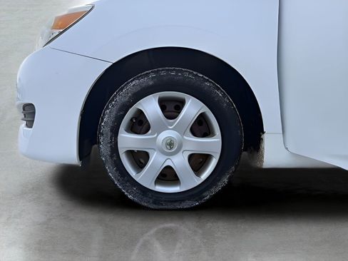 Used 2009 Toyota Matrix Base image 39