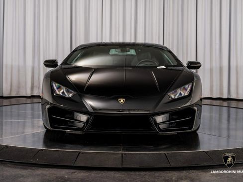 Used 2018 Lamborghini Huracan LP 580-2 image 3