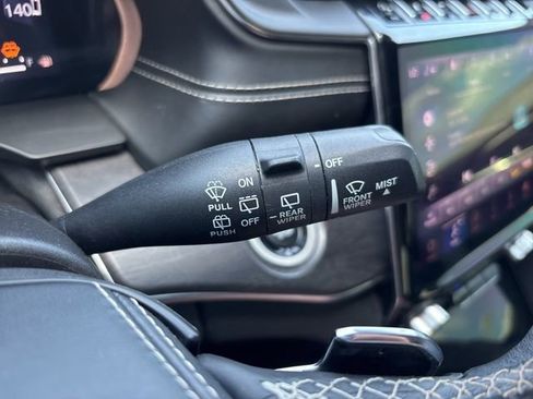 Used 2021 Jeep Grand Cherokee L Overland w/ Luxury Tech Group IV AWD/4WD image 26