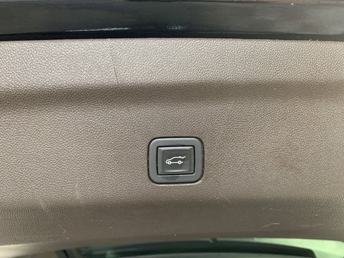 Used 2021 Chevrolet Tahoe LT w/ Rear Media and Nav Package AWD/4WD image 38