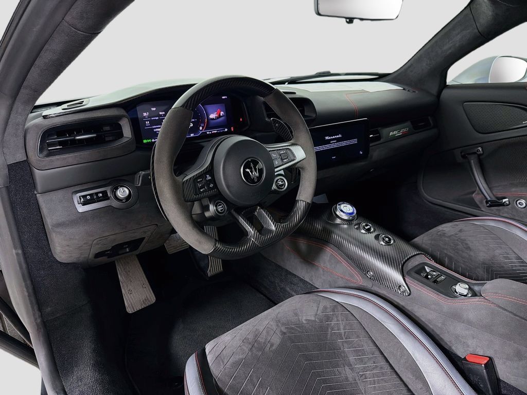 Used 2022 Maserati MC20 Coupe RWD image 9