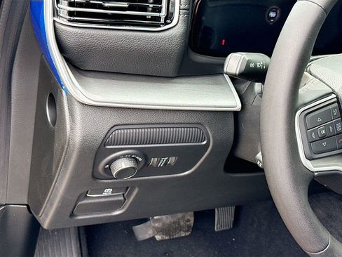 New 2026 Jeep Grand Wagoneer L Limited AWD/4WD image 10