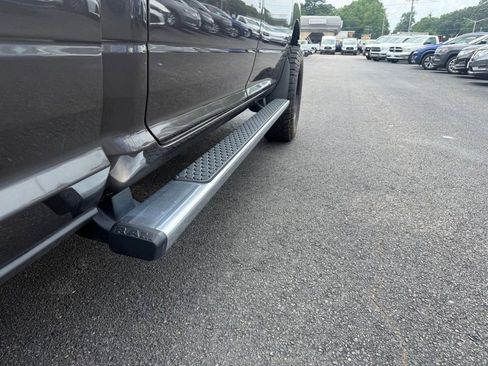 Used 2024 RAM 2500 Tradesman w/ Chrome Appearance Group AWD/4WD image 18