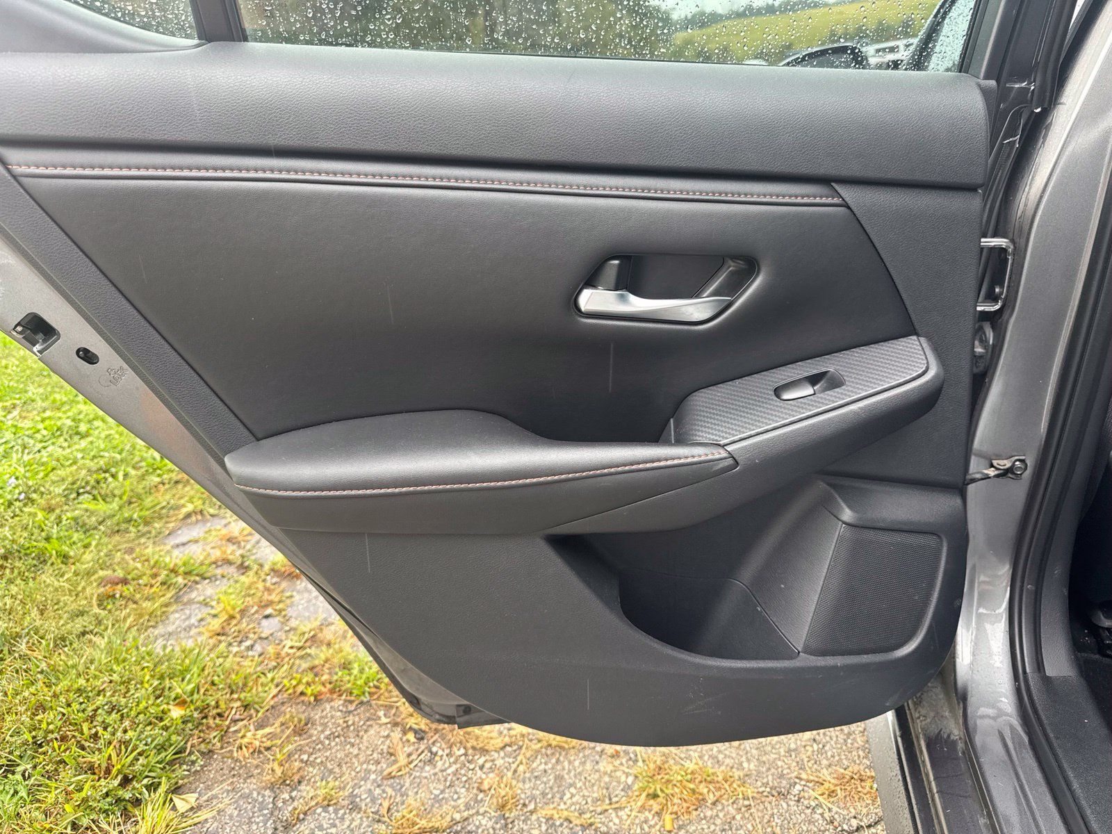 Used 2023 Nissan Sentra SR w/ Trunk Package FWD image 22