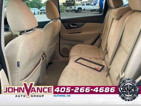 Used 2014 Nissan Rogue SV w/ SV Premium Package FWD image 4