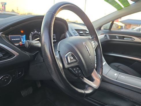 Used 2016 Lincoln MKZ Hybrid image 13