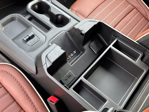 New 2026 GMC Sierra 3500 Denali Ultimate image 32