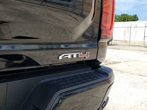 New 2026 GMC Canyon AT4 AWD/4WD image 8
