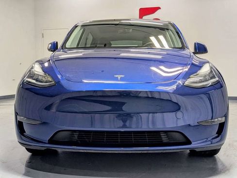Used 2023 Tesla Model Y AWD image 27