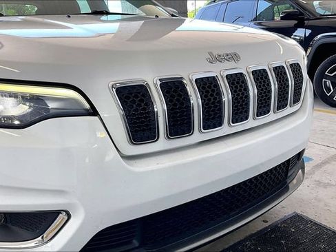Used 2020 Jeep Cherokee Limited FWD image 27