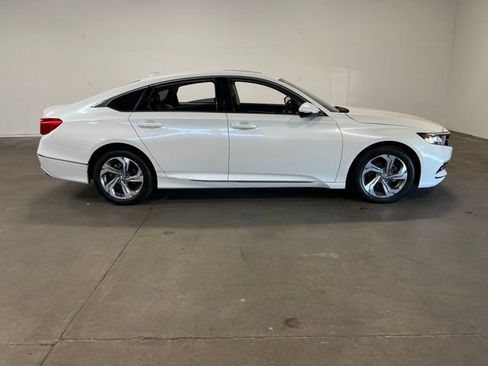 Used 2020 Honda Accord EX-L image 2