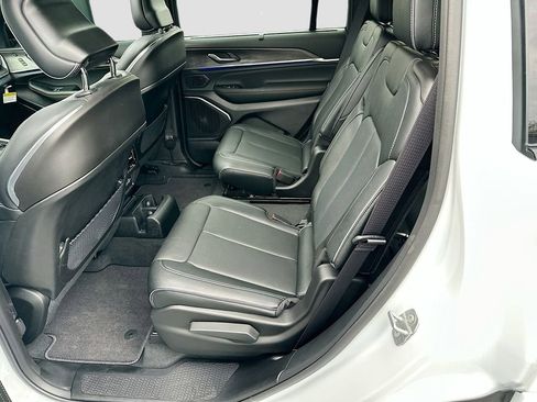 New 2025 Jeep Grand Cherokee L Overland w/ Advanced Protech Group III image 27