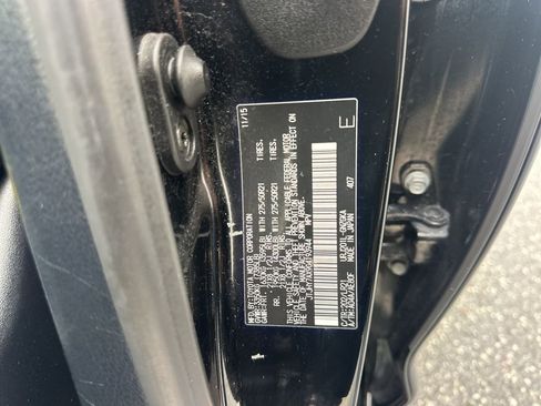 Used 2016 Lexus LX 570 4WD image 38