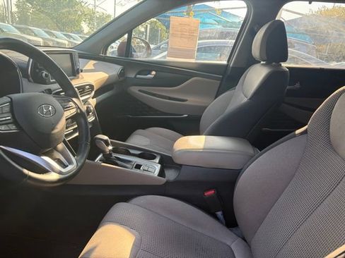 Used 2019 Hyundai Santa Fe SEL FWD image 13