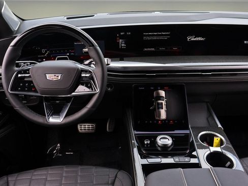 Used 2025 Cadillac Escalade V w/ LPO, ONYX Package image 13