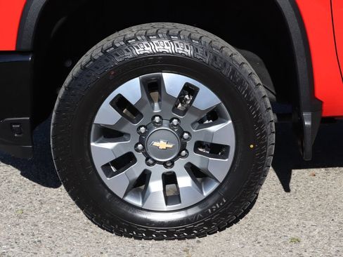 Used 2025 Chevrolet Silverado 2500 Custom w/ Custom Value Package AWD/4WD image 44