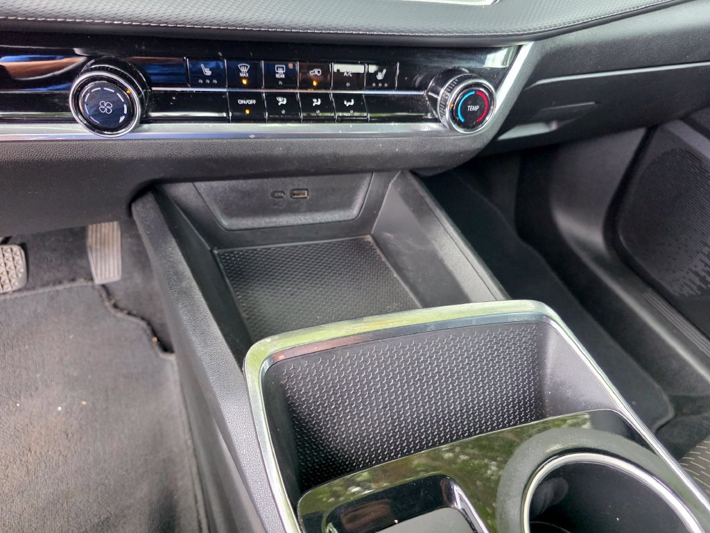 Used 2026 Chevrolet Equinox LT FWD image 16