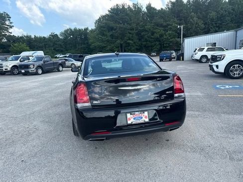 Used 2018 Chrysler 300 Touring w/ Sport Appearance Package RWD image 27