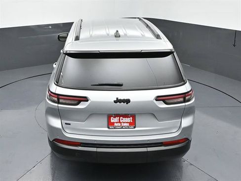 Used 2021 Jeep Grand Cherokee L Laredo RWD image 43